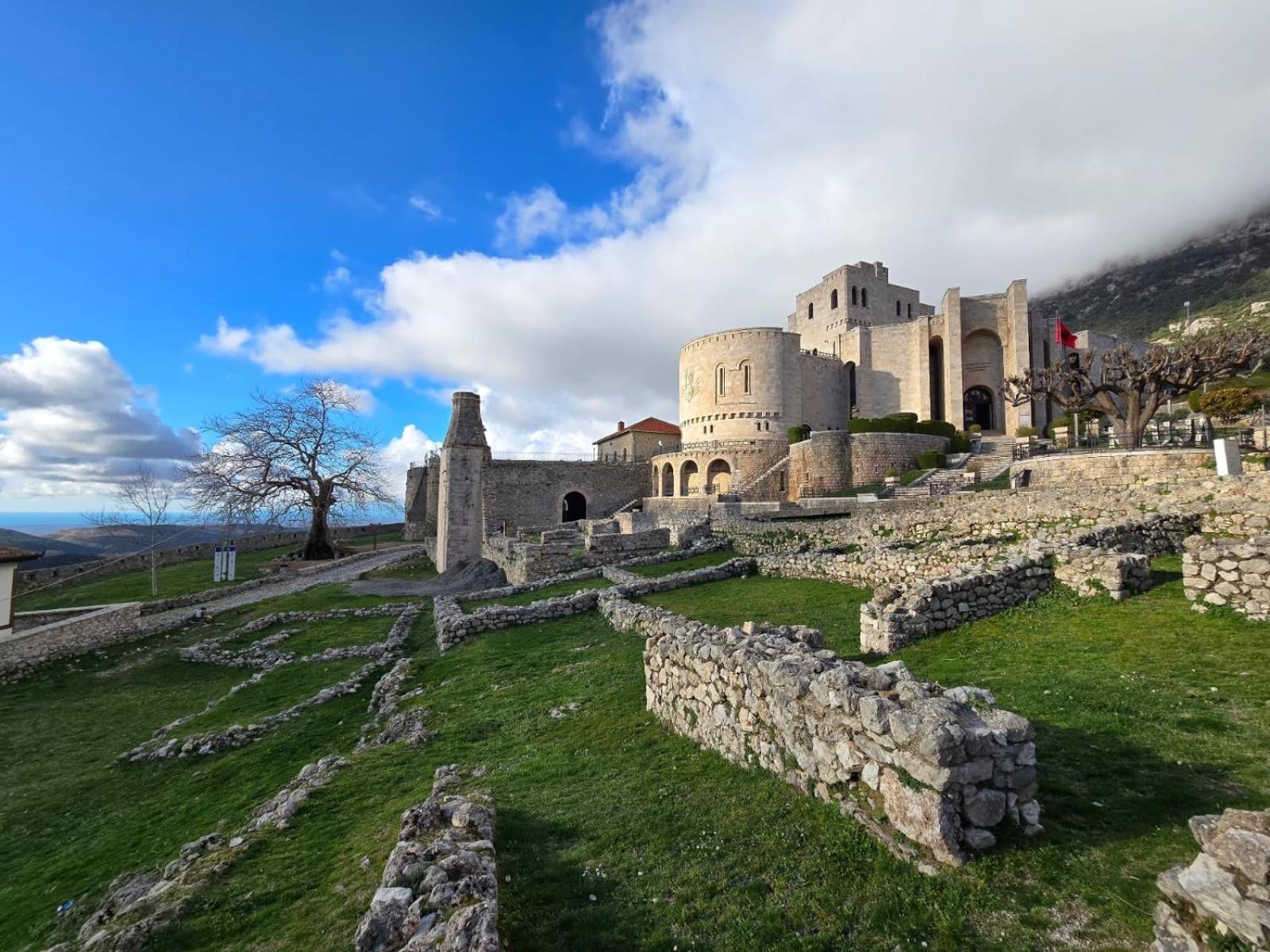 Villa Mefaja Krujë 外观 照片
