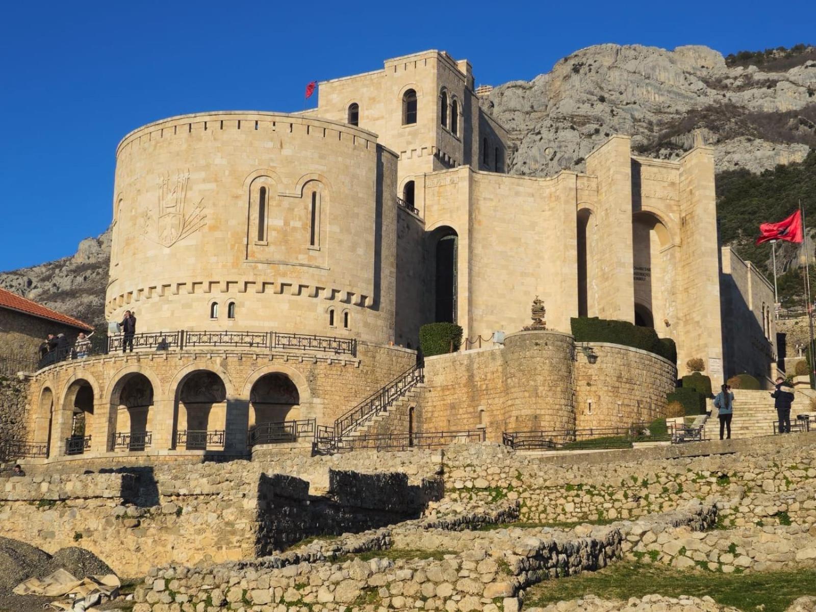 Villa Mefaja Krujë 外观 照片